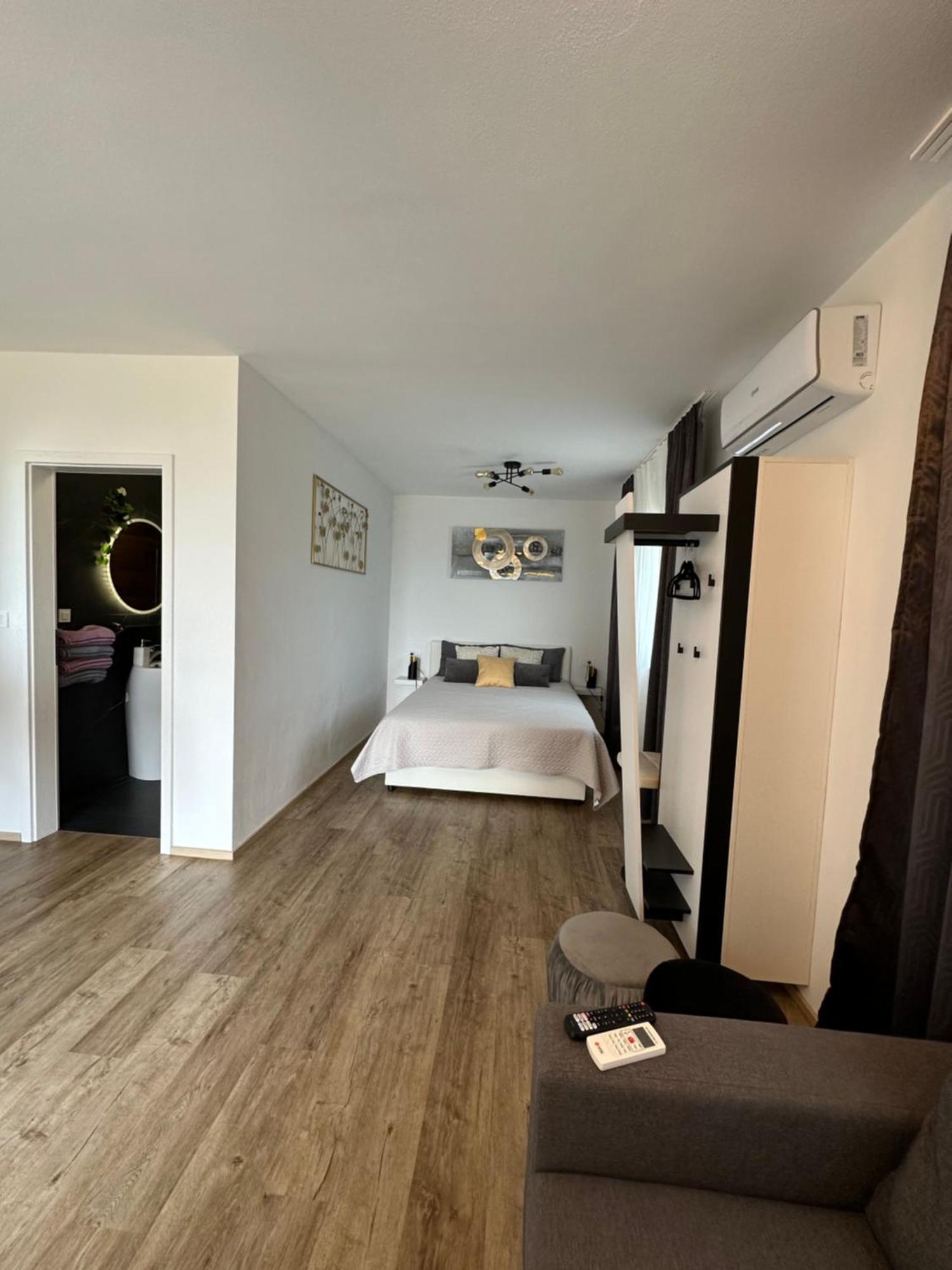 Apartmaji Meli Pu Izola Ngoại thất bức ảnh