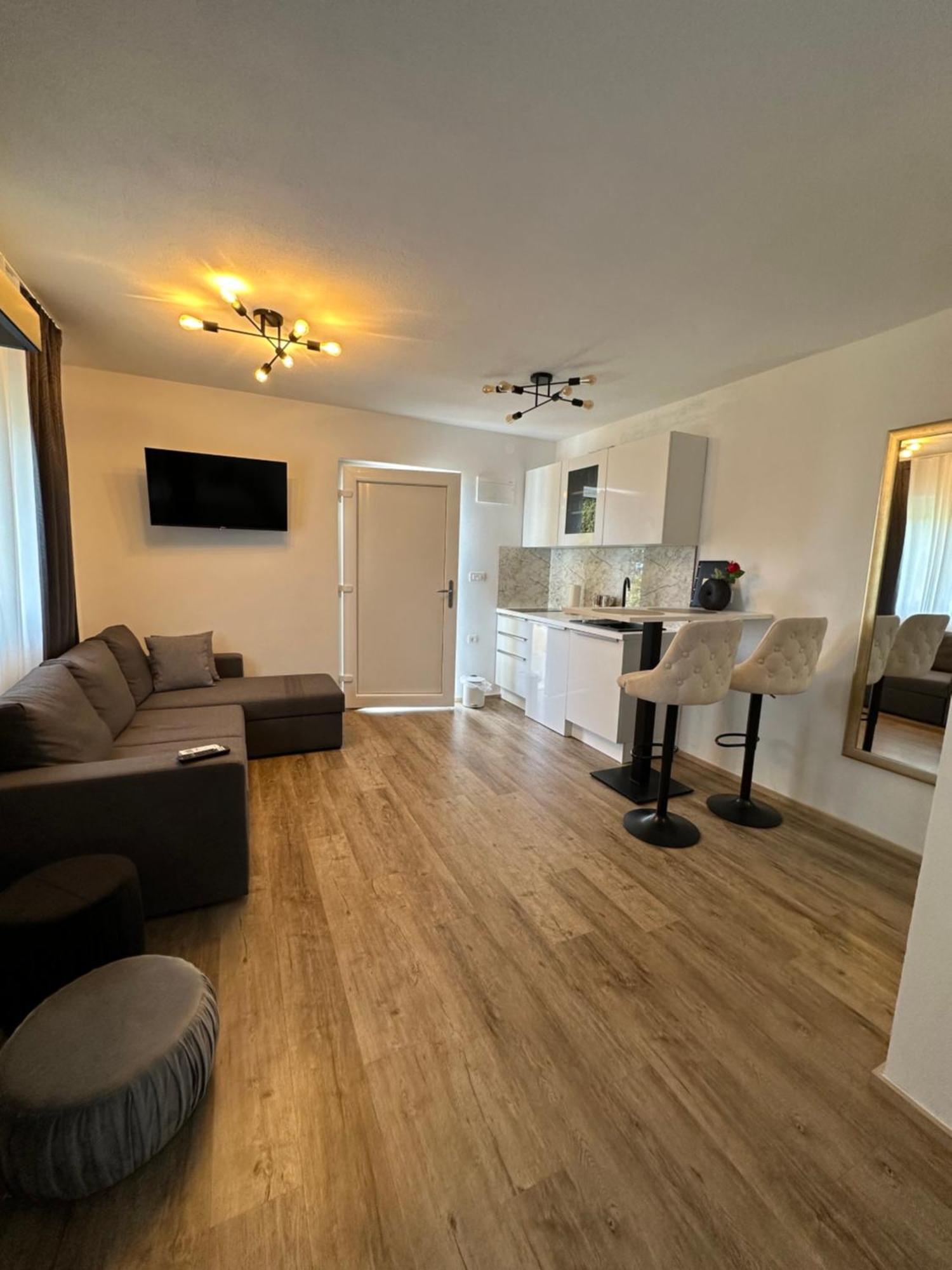 Apartmaji Meli Pu Izola Ngoại thất bức ảnh