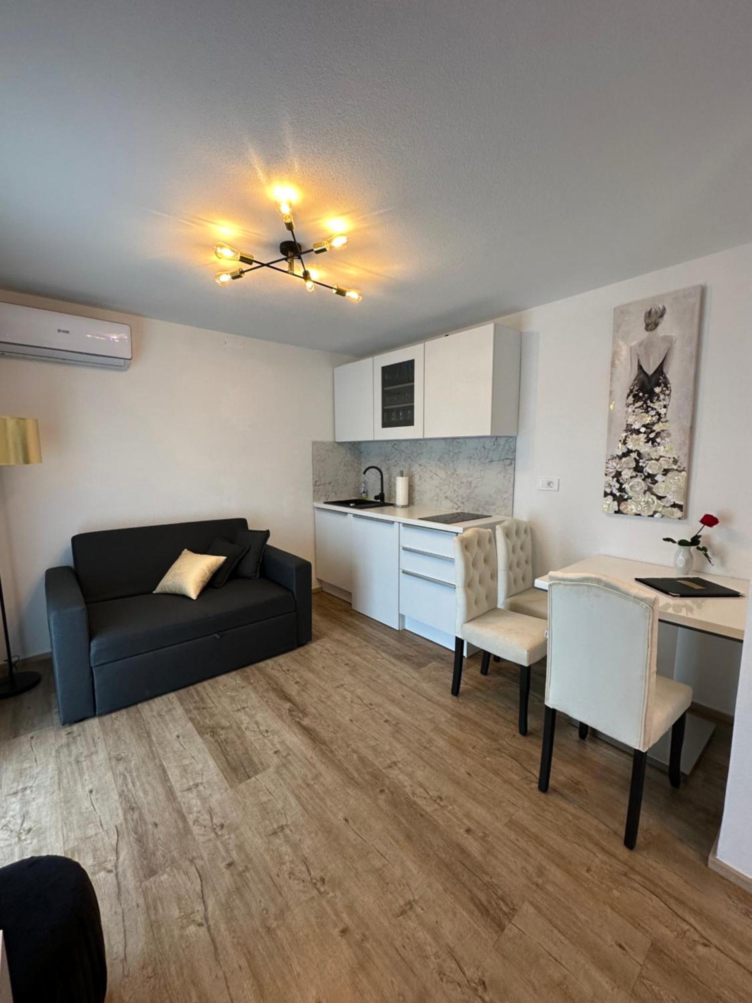 Apartmaji Meli Pu Izola Ngoại thất bức ảnh